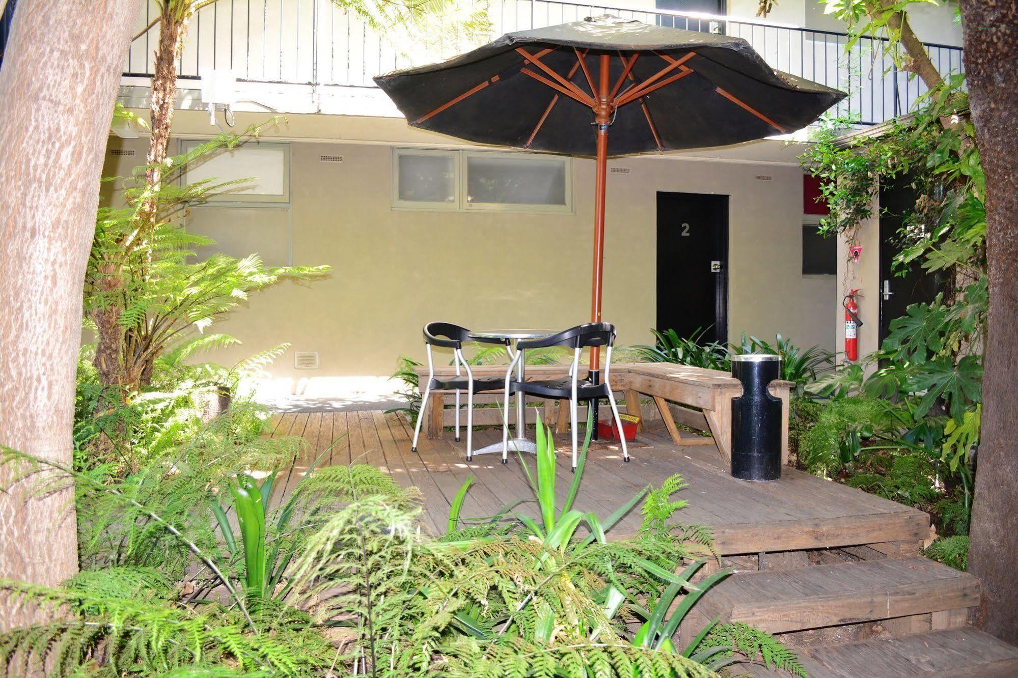 Albert Heights Serviced Apartments Melbourne Exterior foto