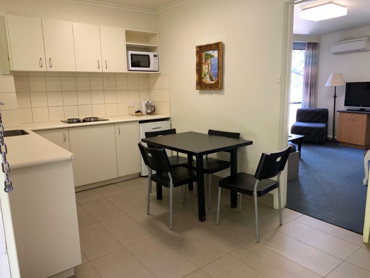 Albert Heights Serviced Apartments Melbourne Exterior foto